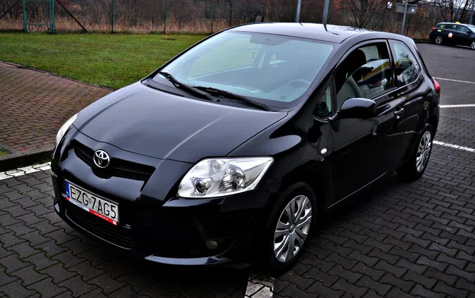 pomorskie Toyota Auris cena 13500 przebieg: 324000, rok produkcji 2007 z Limanowa